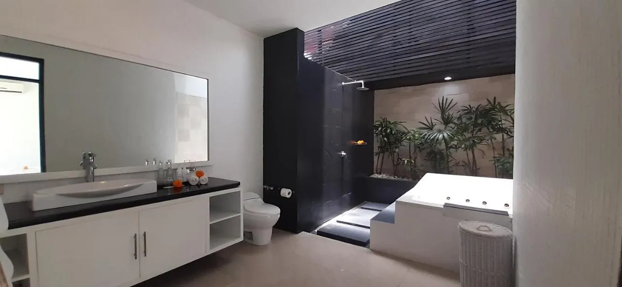 Villa La Seminyak Indonesien